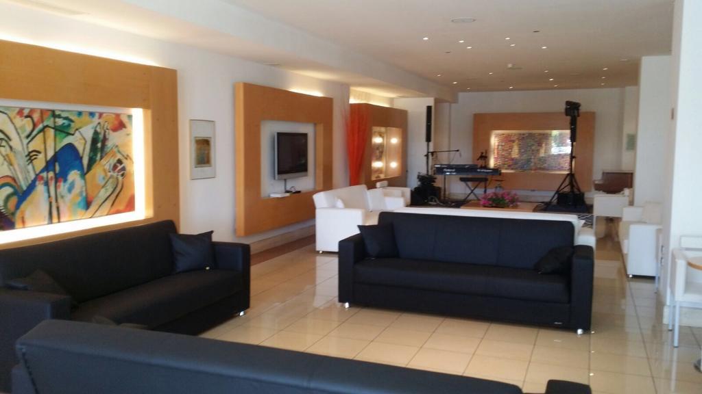 Hotel Planet Arezzo Luaran gambar