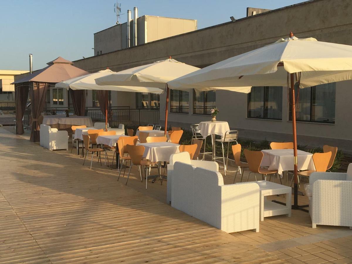 Hotel Planet Arezzo Luaran gambar