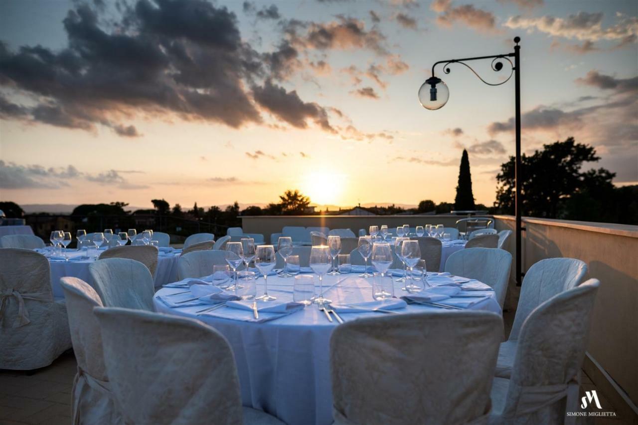 Hotel Planet Arezzo Luaran gambar